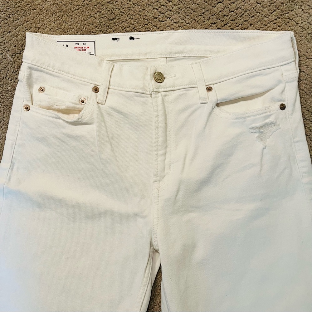 Gap Vintage Slim Mid Rise White Distressed Jeans, Size 29 / 8 Long - Picture 2 of 10